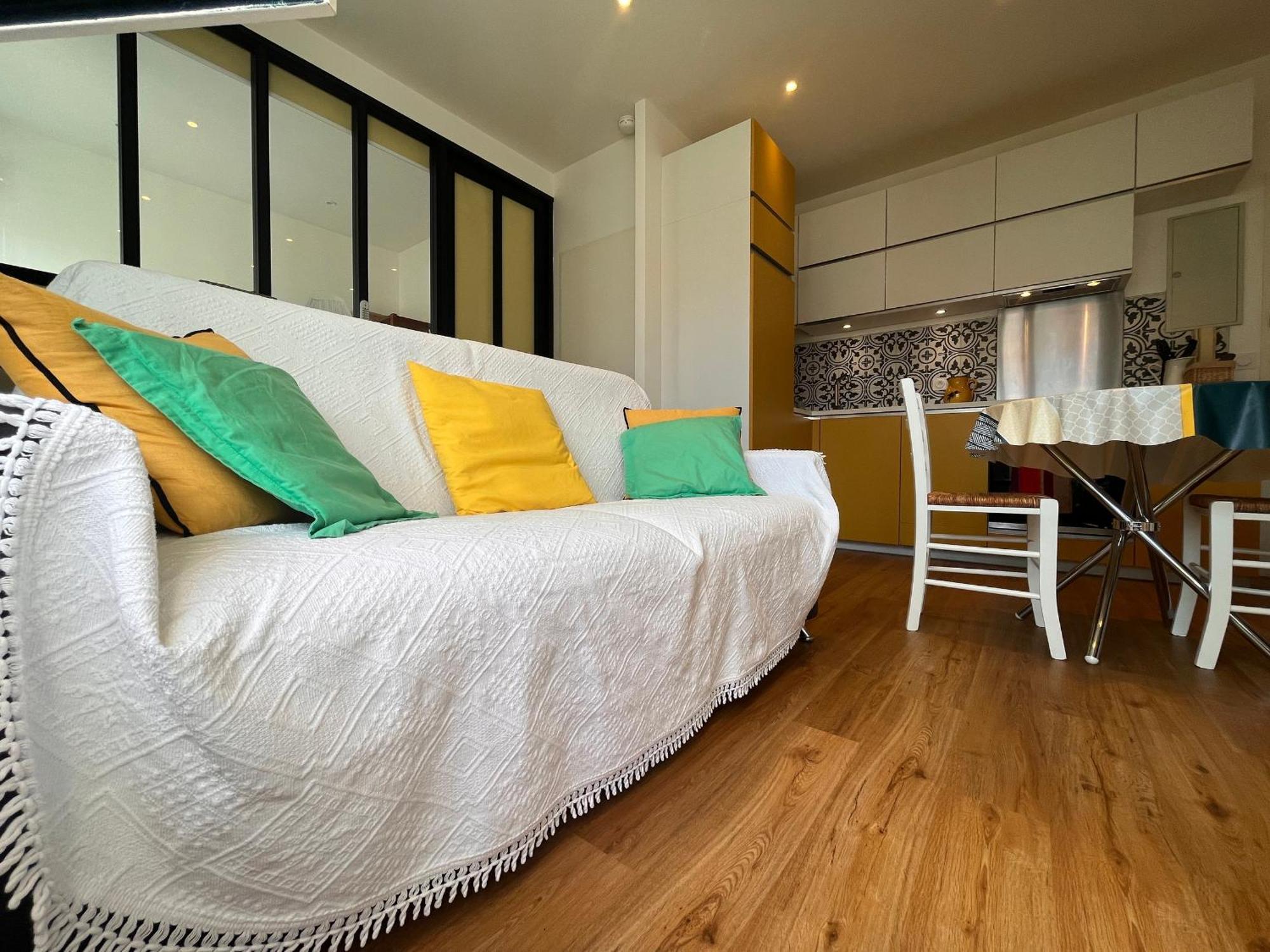 Appartement Lumineux 1 Chambre Au Coeur De Saint-Jean-De-Luz, Proche Plage Et Halles - Fr-1-239-890 Exterior foto